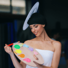 A Verona, nel magnifico Veneto, offro servizi di trucco che garantiscono perfezione e bellezza per ogni occasione. La mia passione per la bellezza e la perfezione mi permette di creare look unici e personalizzati, perfetti per ogni evento. Il mio servizio di make-up sposa è uno dei più apprezzati della regione, garantendo che nel tuo giorno speciale tu sia semplicemente radiosa. Lavoro a stretto contatto con le mie spose per creare un look personalizzato che rispecchi la loro personalità e stile. Utilizzo solo prodotti di alta qualità per garantire un risultato duraturo e impeccabile. Oltre ai servizi per spose, offro anche trucco per aziende, eventi e servizi fotografici. Che tu abbia bisogno di un look professionale per una presentazione aziendale o di un trucco glamour per un evento serale, i miei esperti make-up artist sono pronti a trasformare il tuo aspetto. La mia esperienza e professionalità sono al tuo servizio per esaltare la tua bellezza e rendere ogni occasione davvero indimenticabile. Affidati a me per un servizio di trucco che superi le tue aspettative e ti faccia sentire davvero speciale. Contattami oggi stesso per scoprire come posso aiutarti a brillare in ogni occasione.